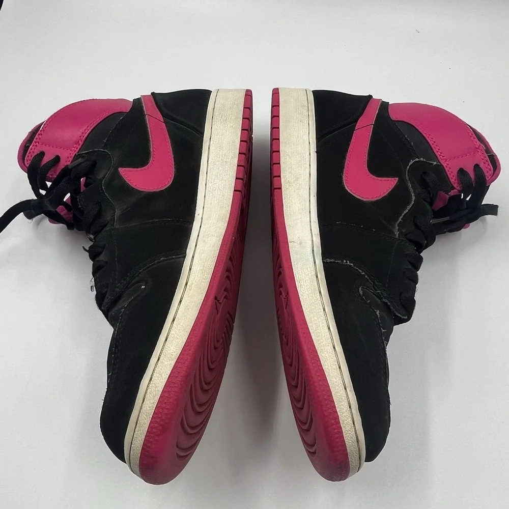 Nike Air Jordan 1 Retro High Vivid Pink‎ Sneakers Size 9Y No box